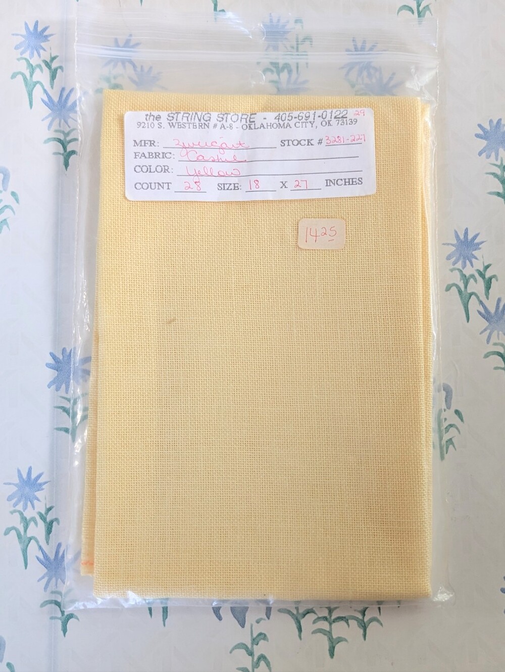 Zweigart Yellow 28 ct Cashel Linen NEW 18 x 27 Cross Stitch Embroidery DIY Craft